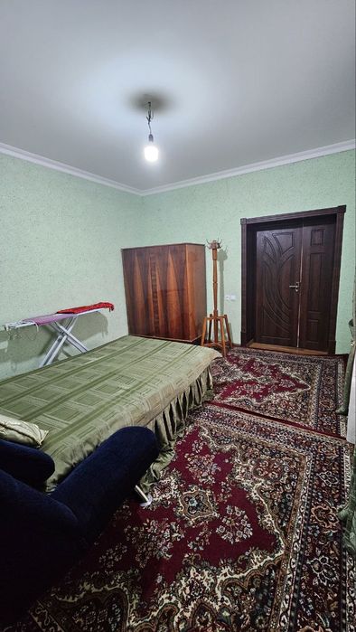 Xovli uyning xonalari  ijaraga beriladi(vanna tualet alohida) qibreda