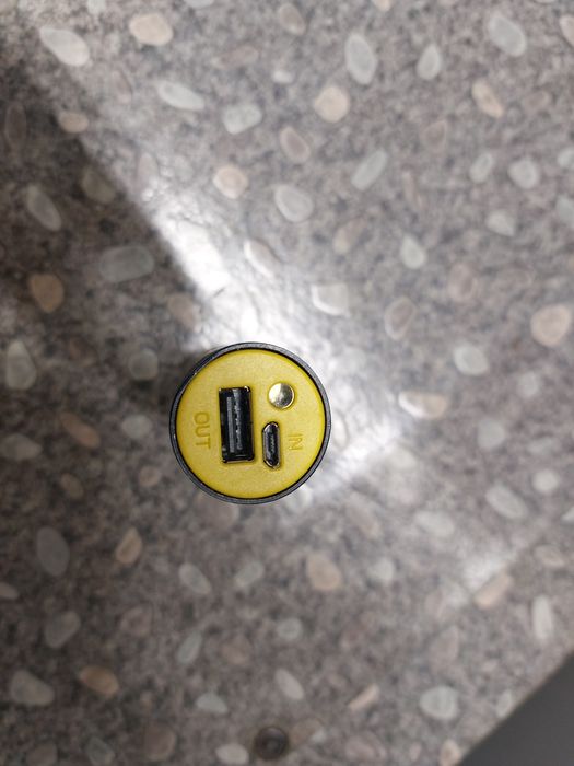 Външна батерия компактна