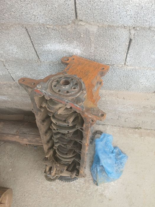 Маторы бмв 2.5 и 2.8