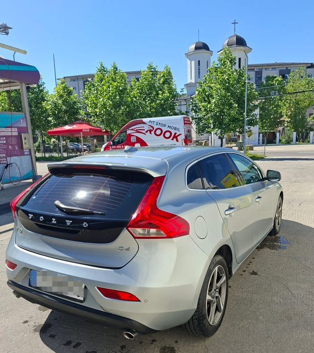 Volvo V40 - 2016