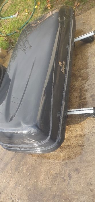 Vând jante aluminiu și anvelope  225/50/R17 M+S,și box auto... FOTO