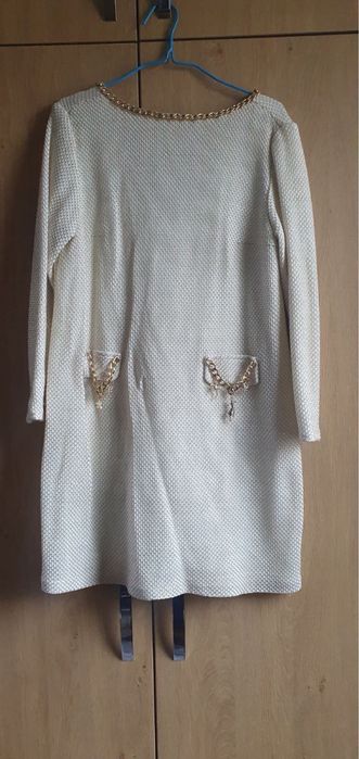 Елегантни рокли-букле, пайети