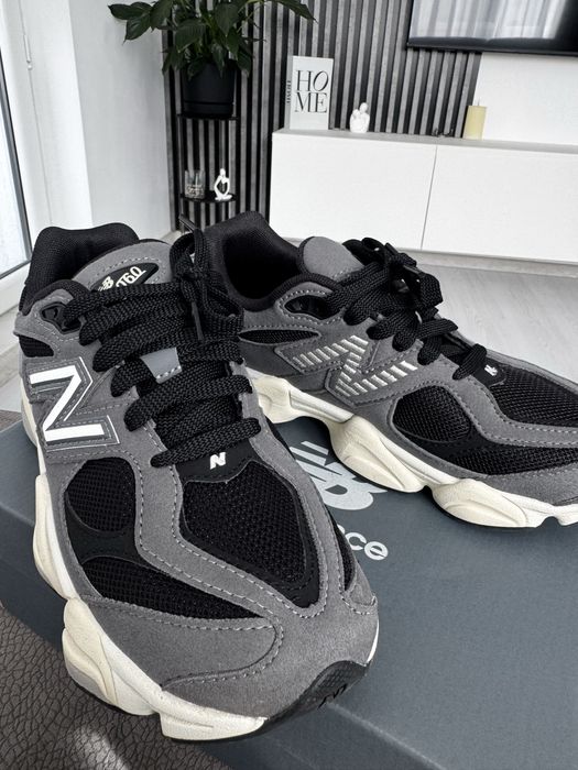 Adidasi New Balance 9060