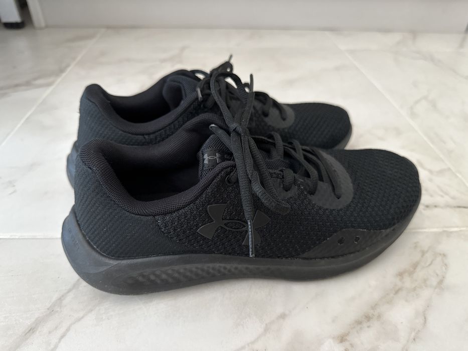 Черные Кроссовки Under Armour