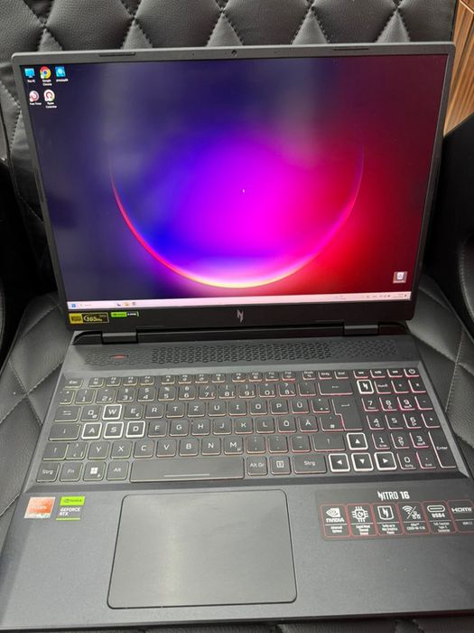 Leptop acer nitro 16
