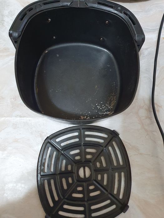 Friteuză cu aer cald Cheffinger Home 1400W 8 litri CF-AFRY8