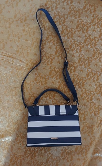 Кросс-Боди, Клатчи