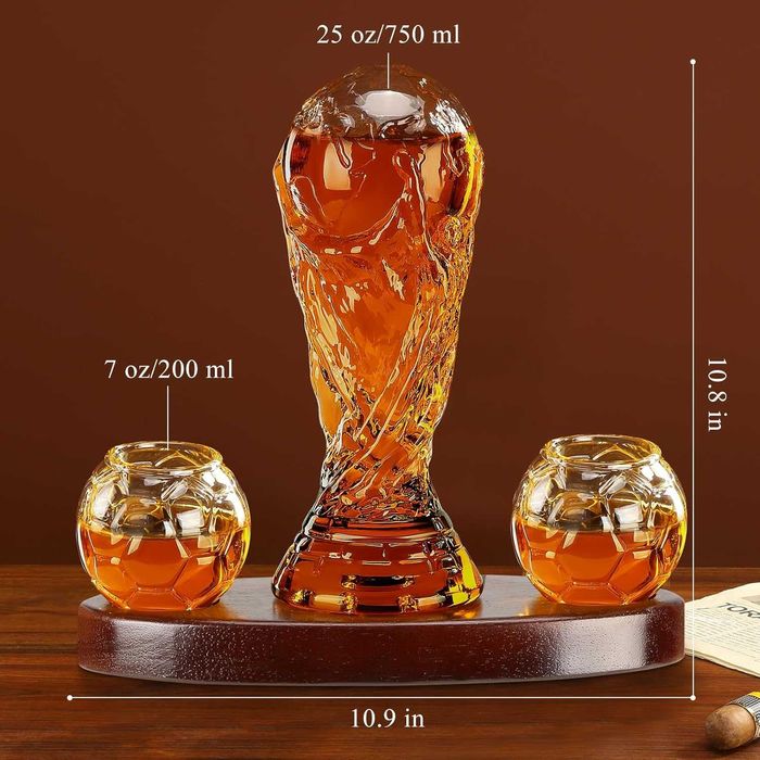 Комплект бутилка за алкохол Световна купа 2 чаши подарък мъж футбол