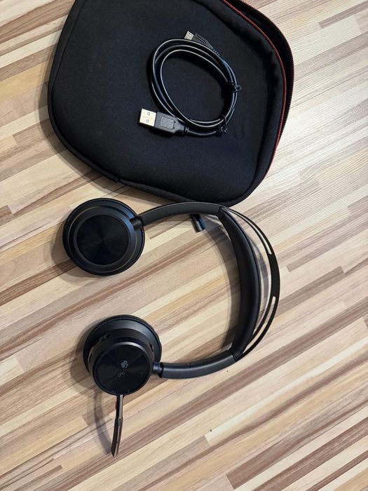 Căști cu microfon Poly Voyager Focus 2
