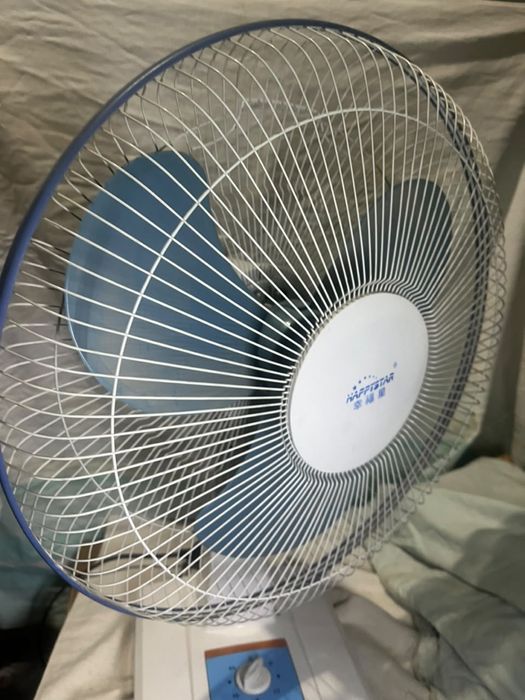 Настольный мощный вентилятор