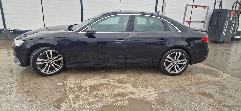 Oglindă  electrica  originală  Dr sau St pentru Audi A4 B9