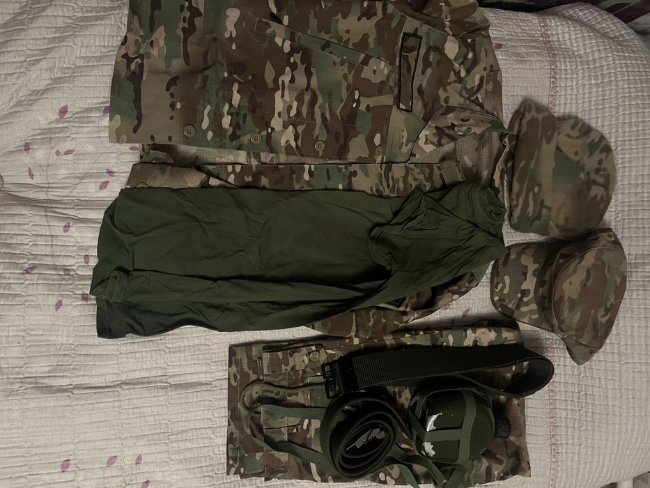 Продаю военную форму