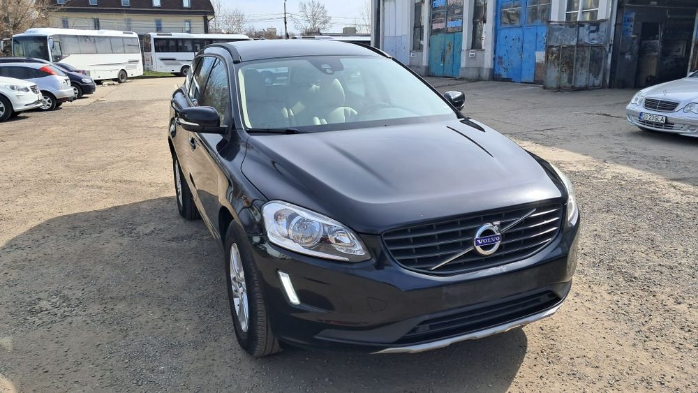 VOLVO XC60 2017 — imagine 2