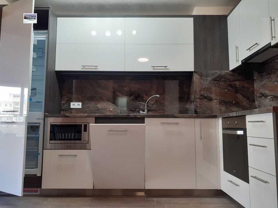 Продава се Двустаен апартамент в Пловдив, Център - 70 кв.м за 1785 €/кв.м - Снимка #2