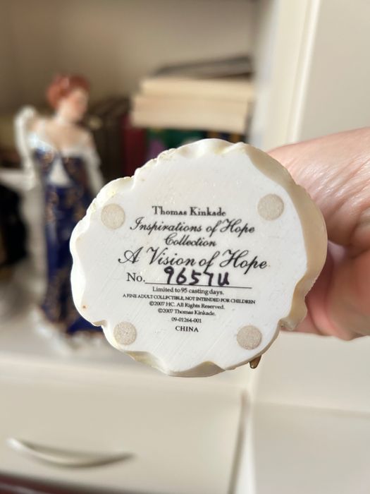 Фигура на Thomas Kinkade