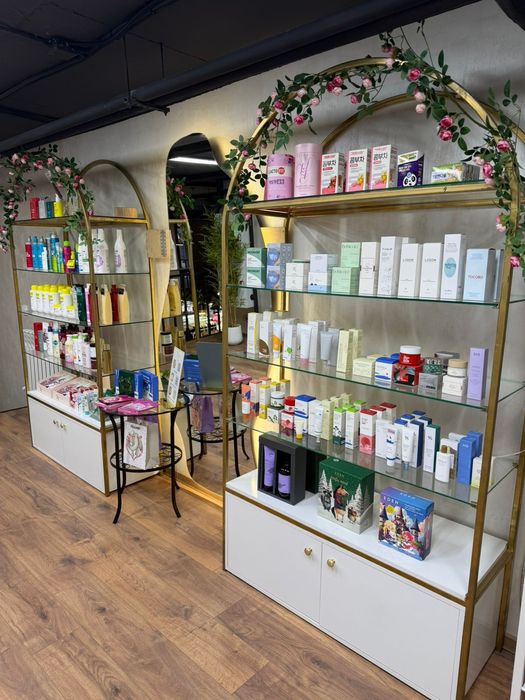 Продам Стеллаж для косметики