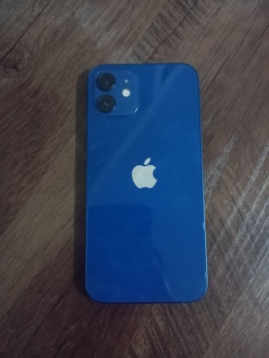 Ayfon 12  64GB ariginal zaryatkasi bilan yomks 84%