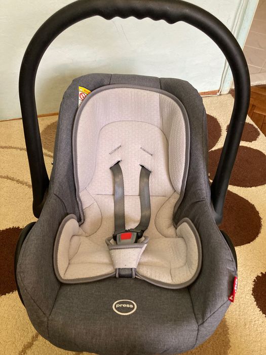 Бебешко кошче за кола