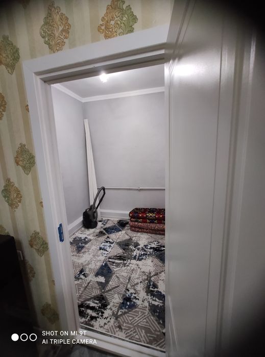 Shaxari yaxshi joydan kvartira sotiladi telepashni yonidan