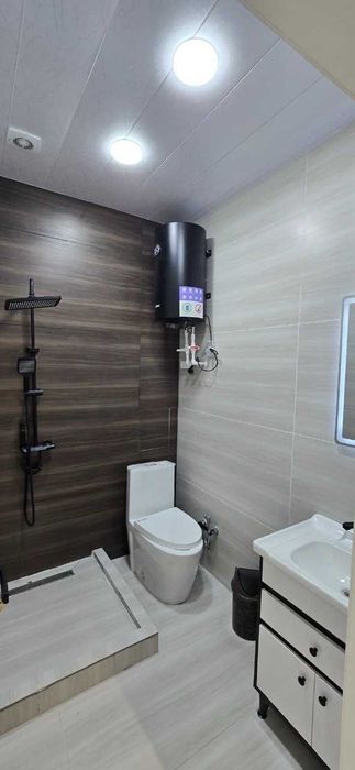 Продаётся переделан в 2х комн квартира на 8 этаже Бухара Сити Корзинка