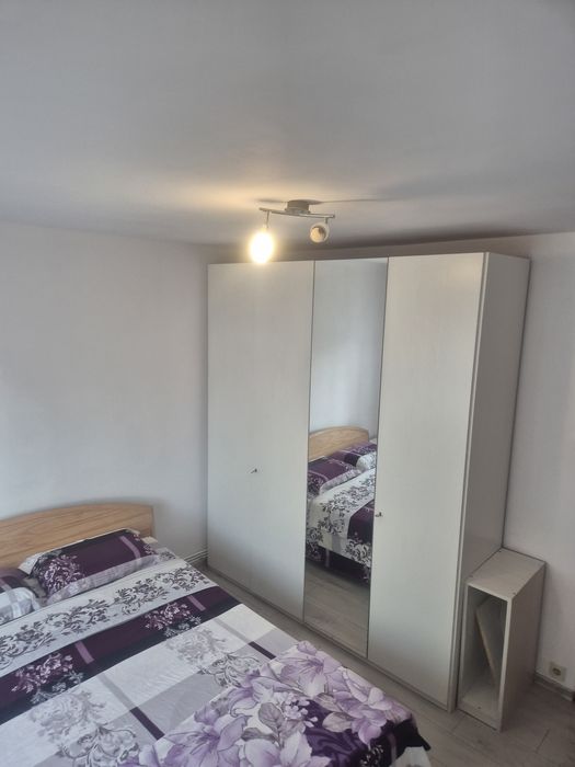 Apartament decomandat, Cornițoiu, Liceul  Bibescu  (Restaurant Olimp)
