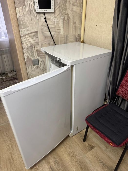 Продам морозильник