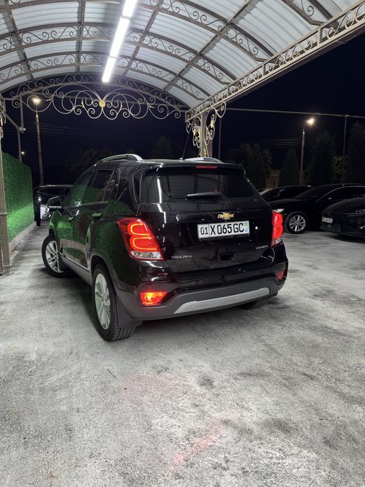 Srochna sotiladi Tracker 1 Primier