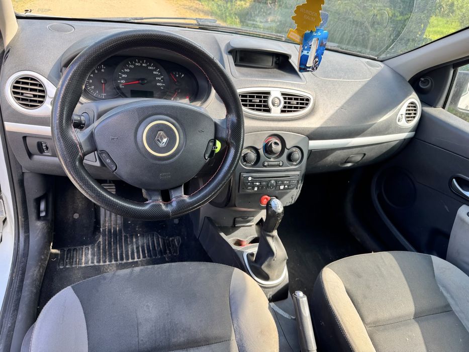 RENAULT Clio 2011 — imagine 5