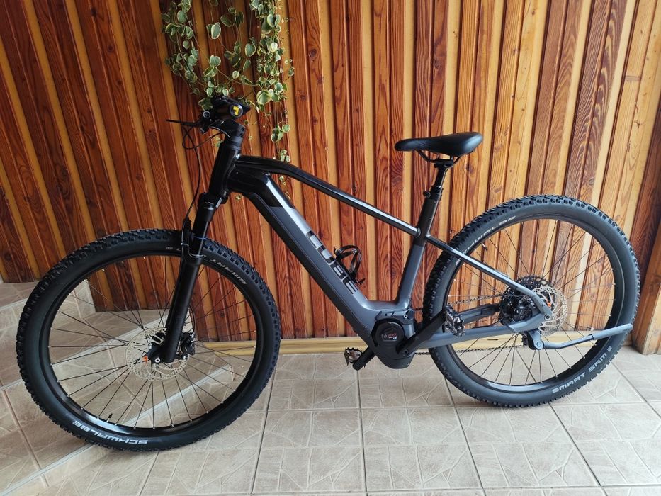 Bicicleta electrica Cube Reaction