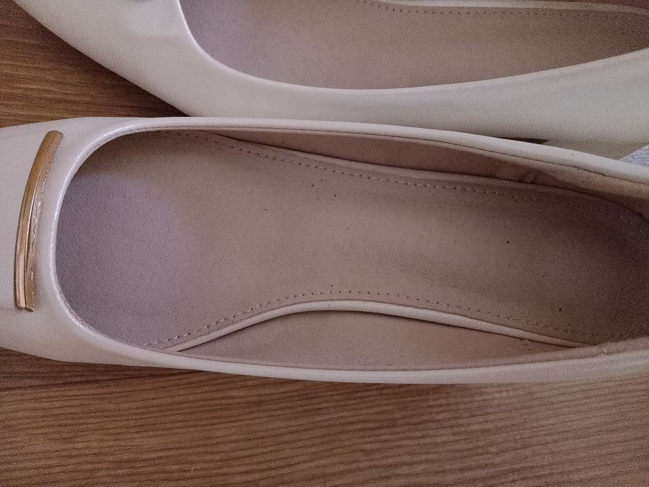 Дамски обувки номер 38