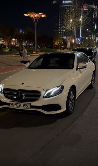Mercedes Benz W213 E200