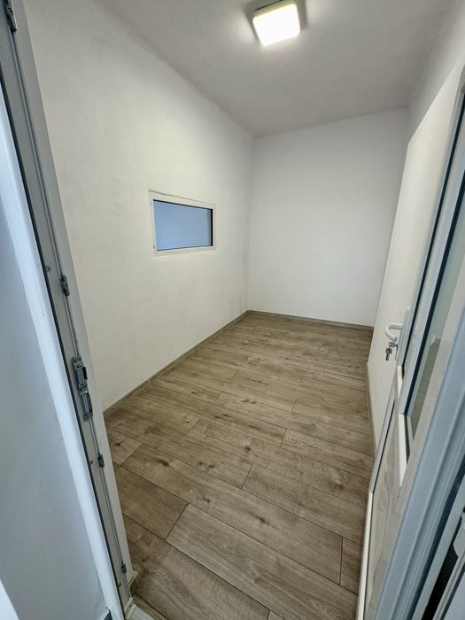 Spatiu comercial , birouri , zona Horea central