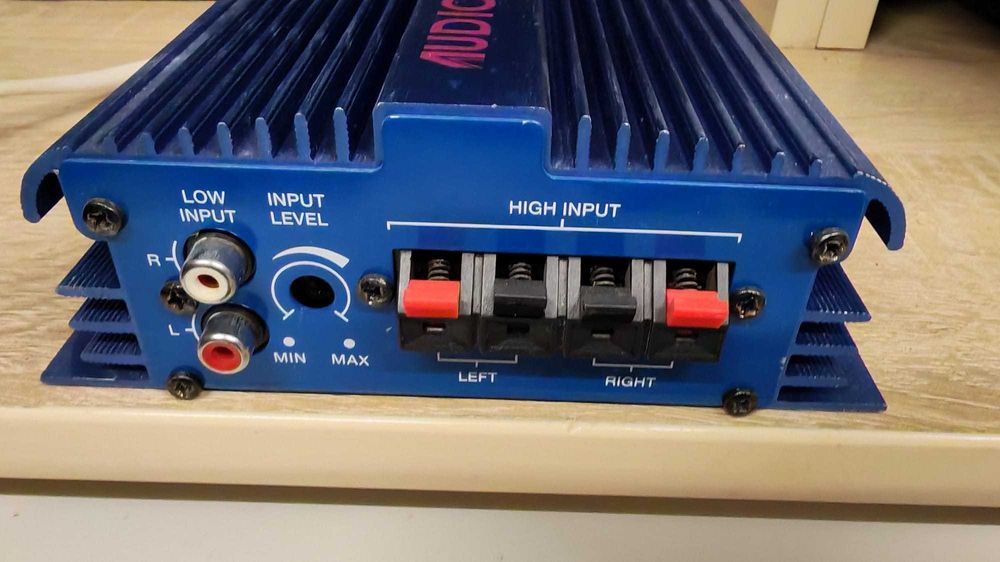 Statie amplificare auto AUDIOLA