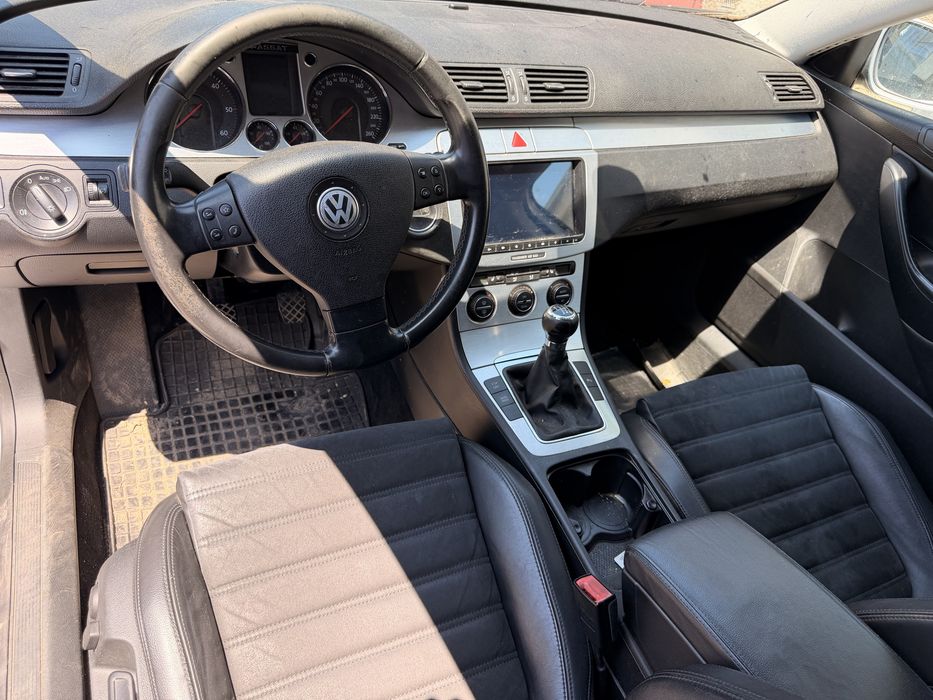 Dezmembrez dezmembrari vw passat B6 2.0 TDI CBAB 4motion 4x4 140 cai 6 trepte Manual LA7W