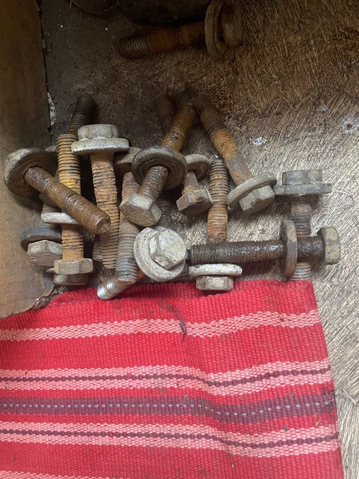 Кронштейн крепления Рефа к раме