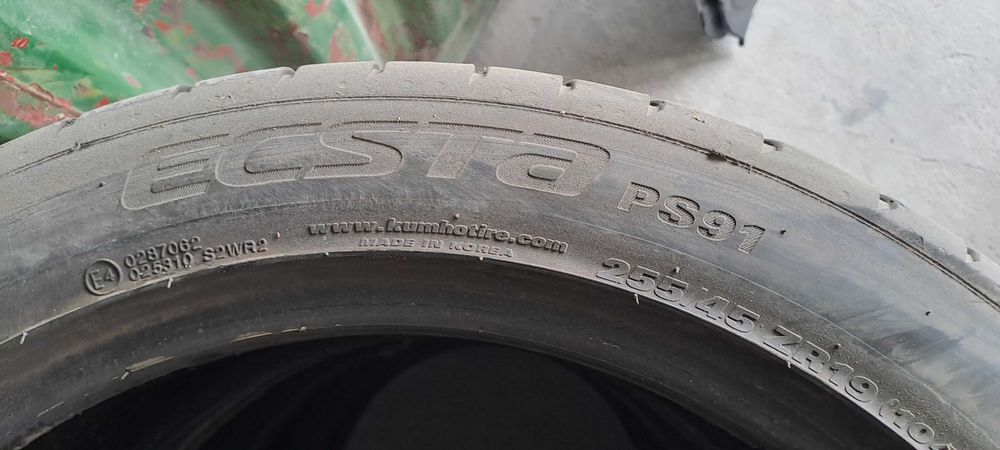 Летни гуми 255/45/19 Kumho