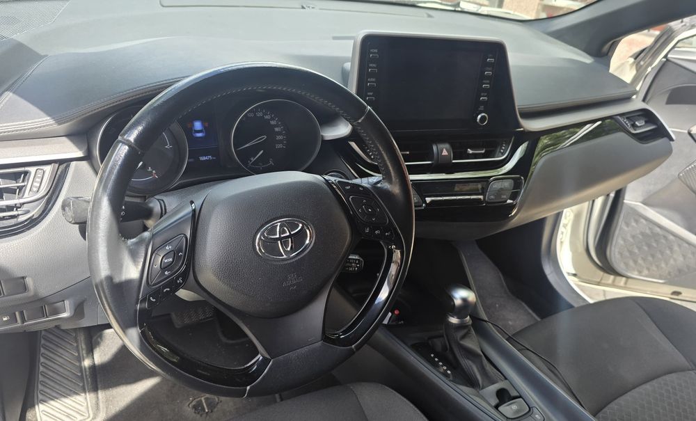Toyota C-HR - Hibrid - 2020 - 96cp