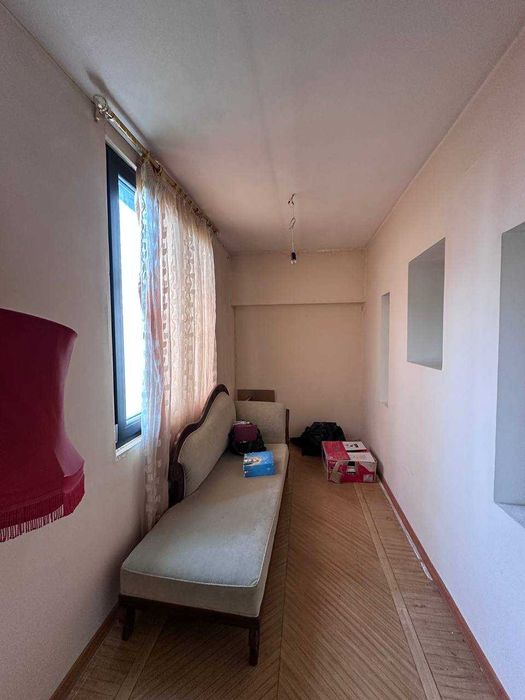 Продаётся 5и ком квартира ор-р Метро Космонавтов Ор: Голубые Купала