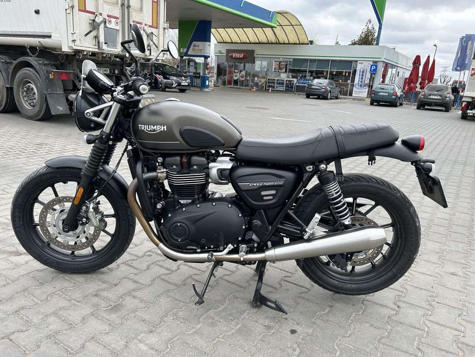 Triumph speed twin 900
