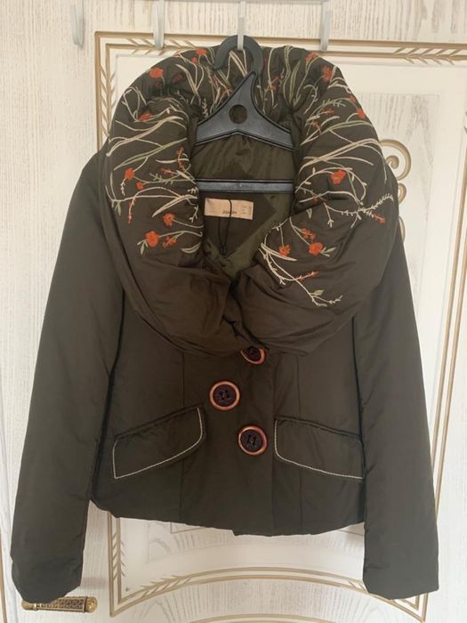 Куртки, пальто 42-44 размеры