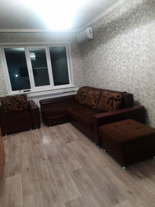 Угловой диван, кресло + пуфик