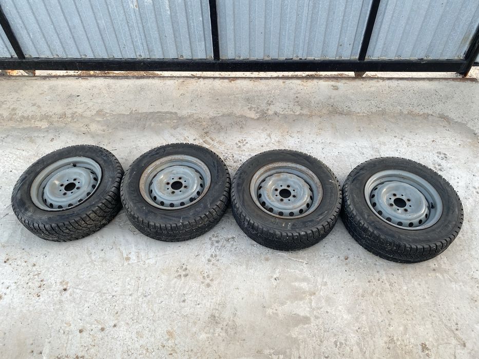 Зимни пакрышка R13