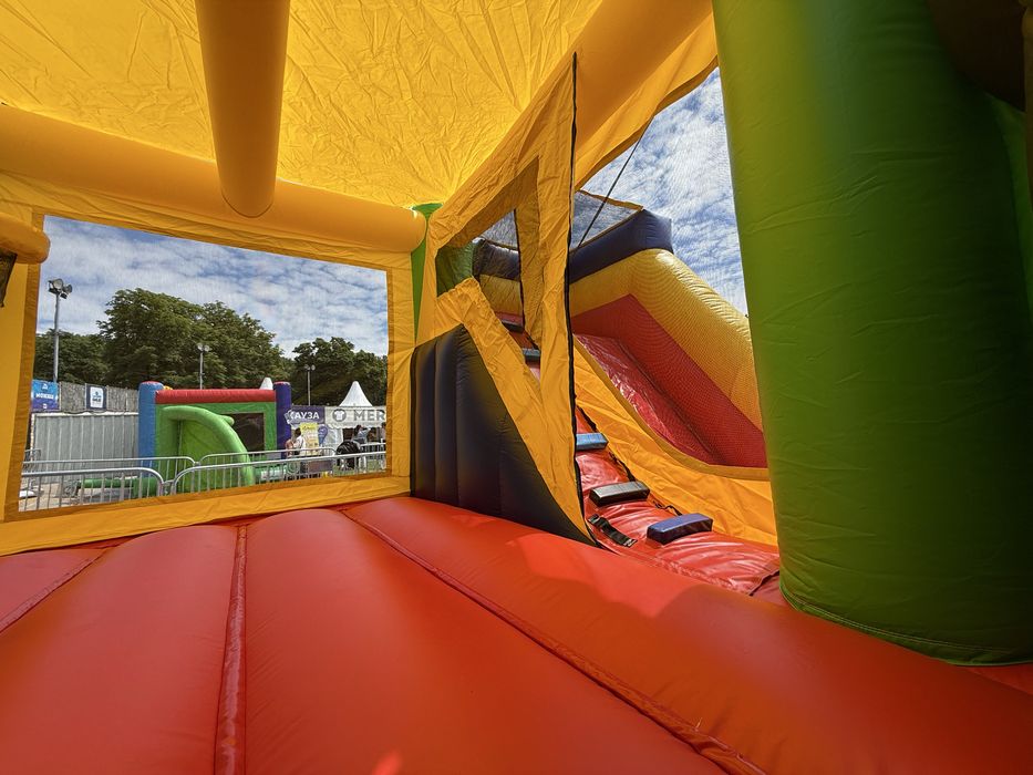 Под наем Надуваем замък Мики маус; Paw patrol и други под наем