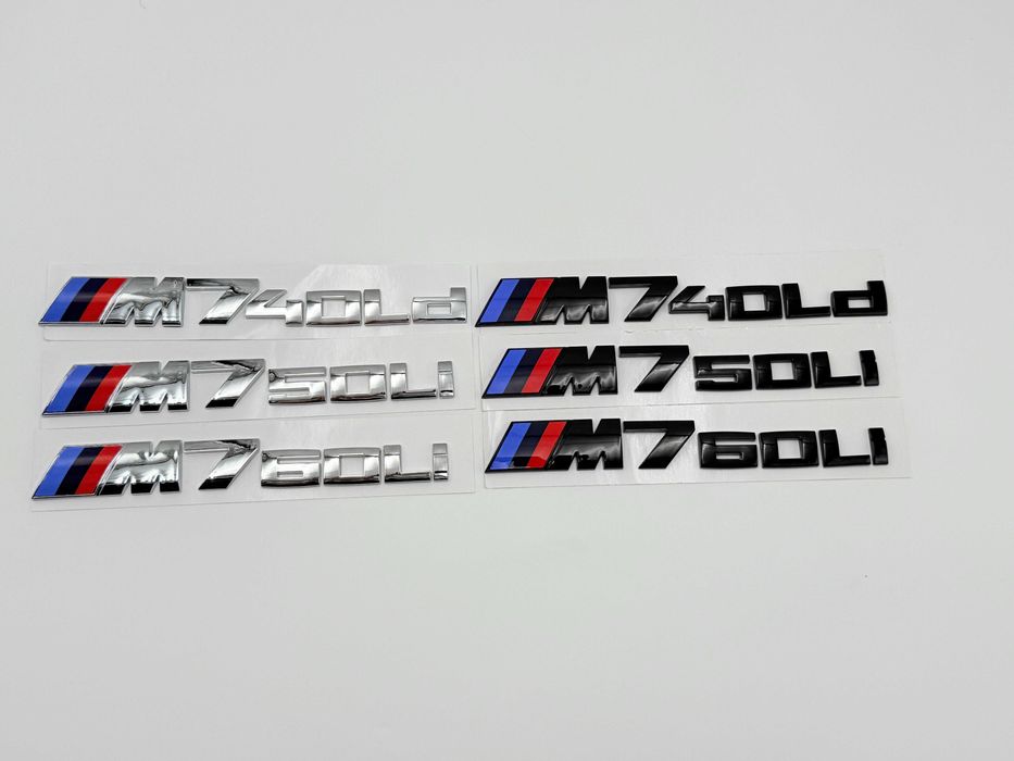 Emblema Compatibila BMW M seria 7 G70 Motorizare spate