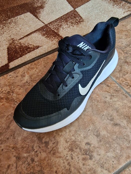 Маратонки Nike 41 номер