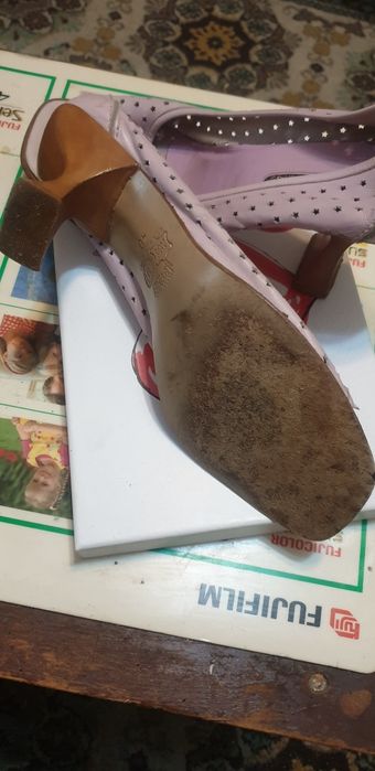 Босоножки 4 пары кожа 39 -41 размер