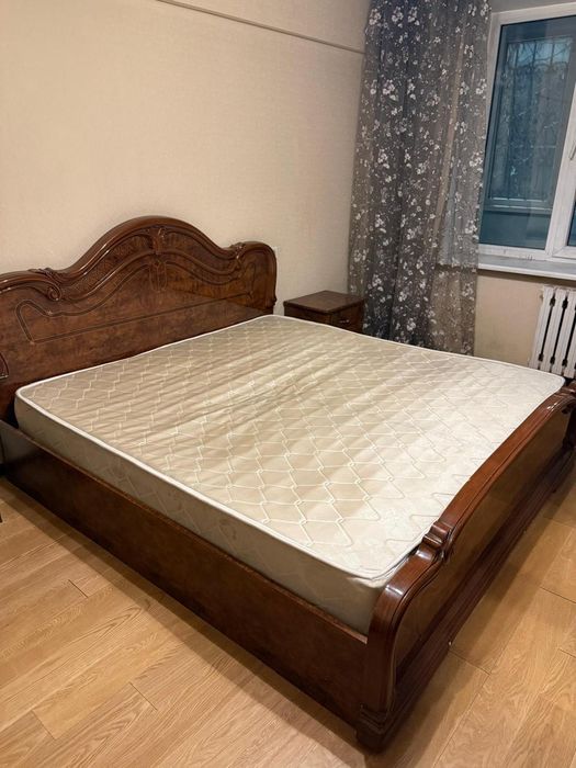 Спальный гарнитур в комплекте б/у. Самовывоз