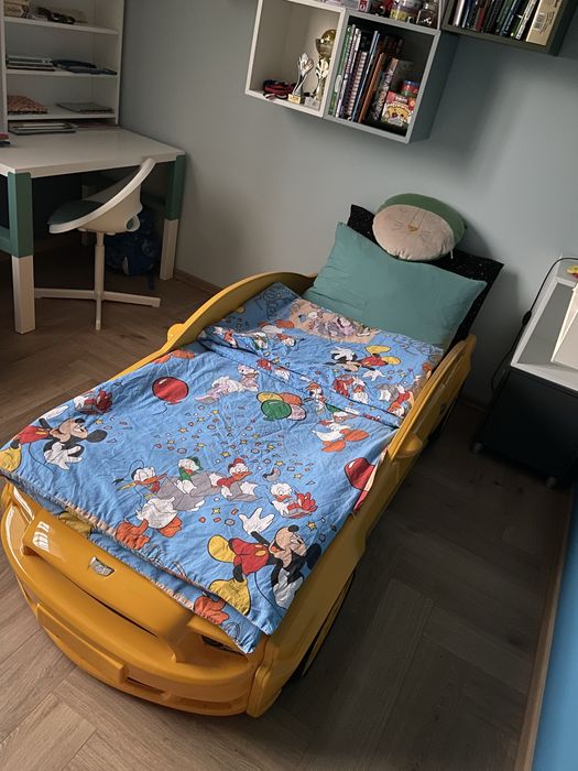 Pat masina pentru baieti