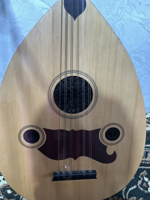 продается сейчас уд новый музыкальный инструмент