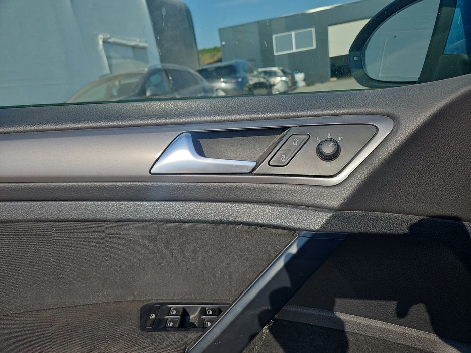 Dezmembrez Volkswagen Golf 7 (5G) [Fabr 2014-prezent]